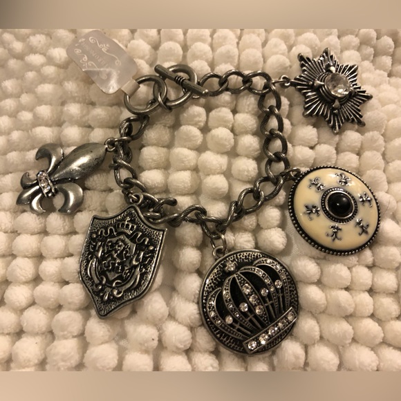 -Anthropologie-Vintage Charm Bracelet - Picture 2 of 5